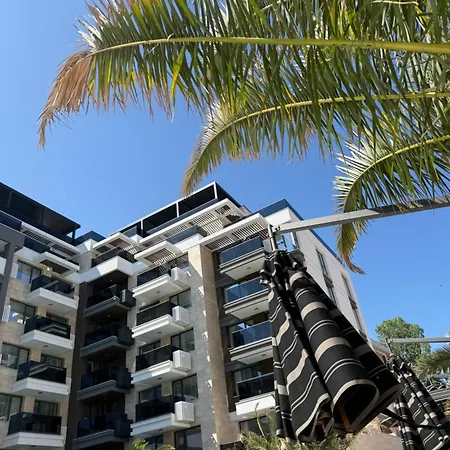 Sea 9 * ساني بيتش